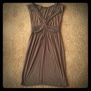Sleeveless casual dress